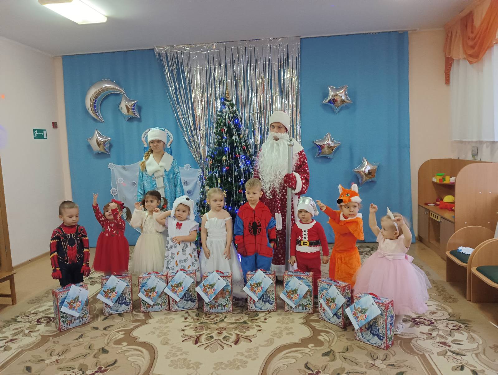 Сегодня и в наш детский сад « Василёк» пришёл чудесный праздник..
